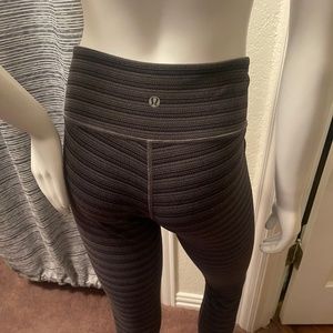 Lululemon leggings, size 6